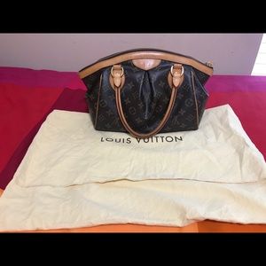 Authentic Lv Tivoli